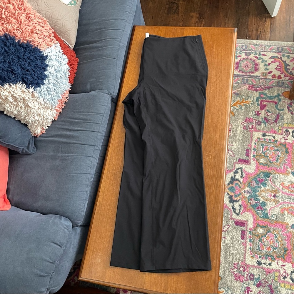 LULULEMON Smooth Fit Pull-On High-Rise Pant Sz 20 Black